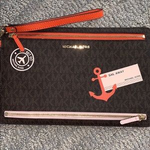 Michael Kors wristlet